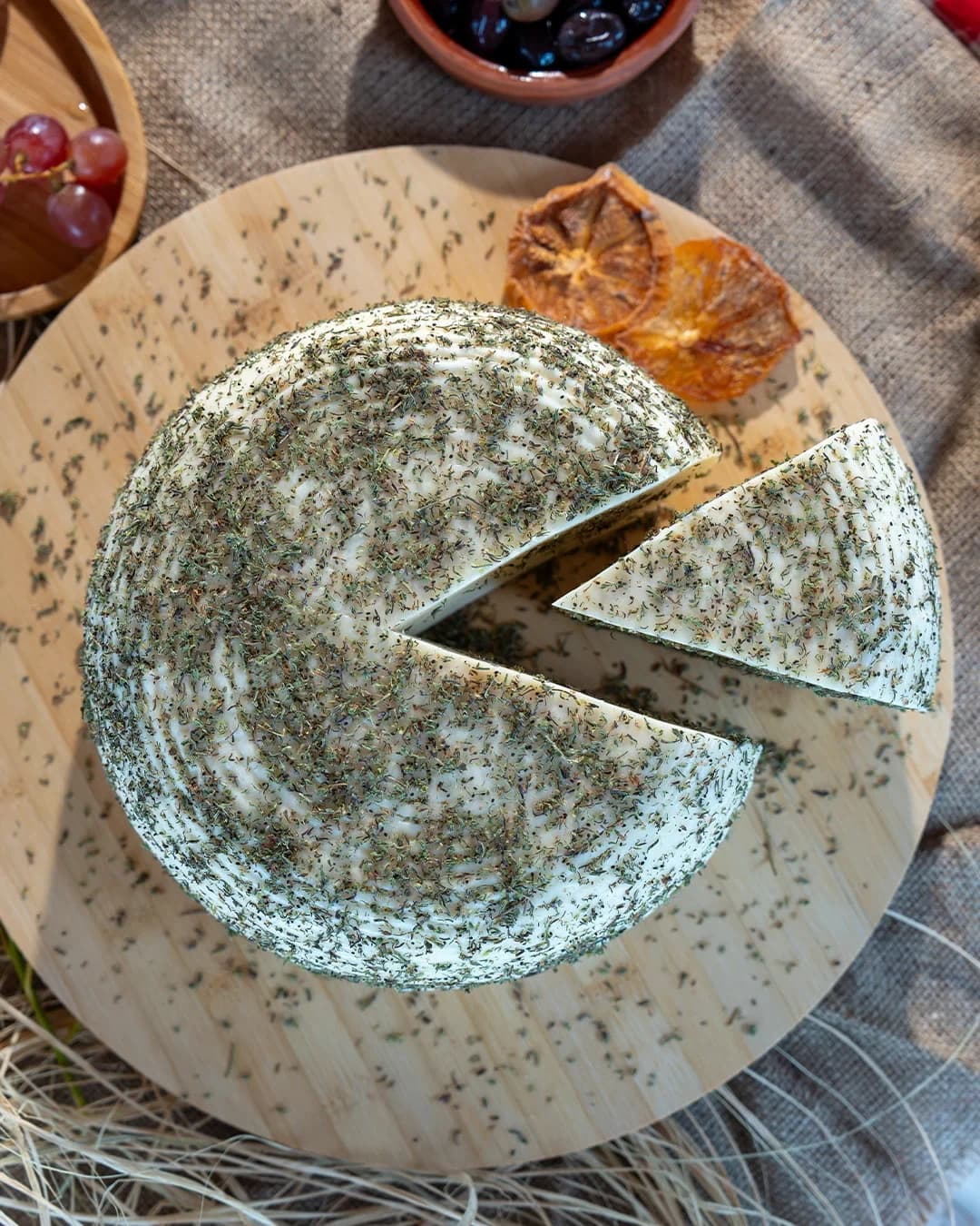 Çıbrıka Otlu Sepet Peyniri
